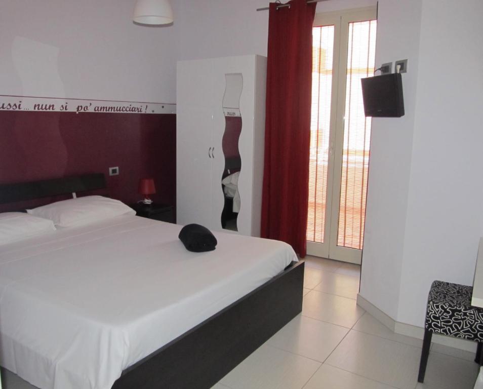 B&B Persi Nel Sud, פוצאלו חדר תמונה